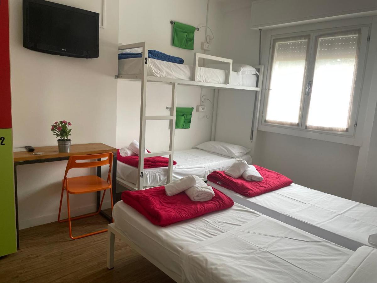 סאלו Lake Garda Hostel מראה חיצוני תמונה