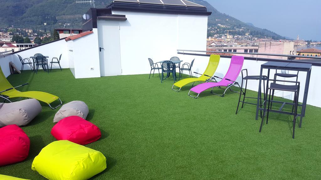 סאלו Lake Garda Hostel מראה חיצוני תמונה