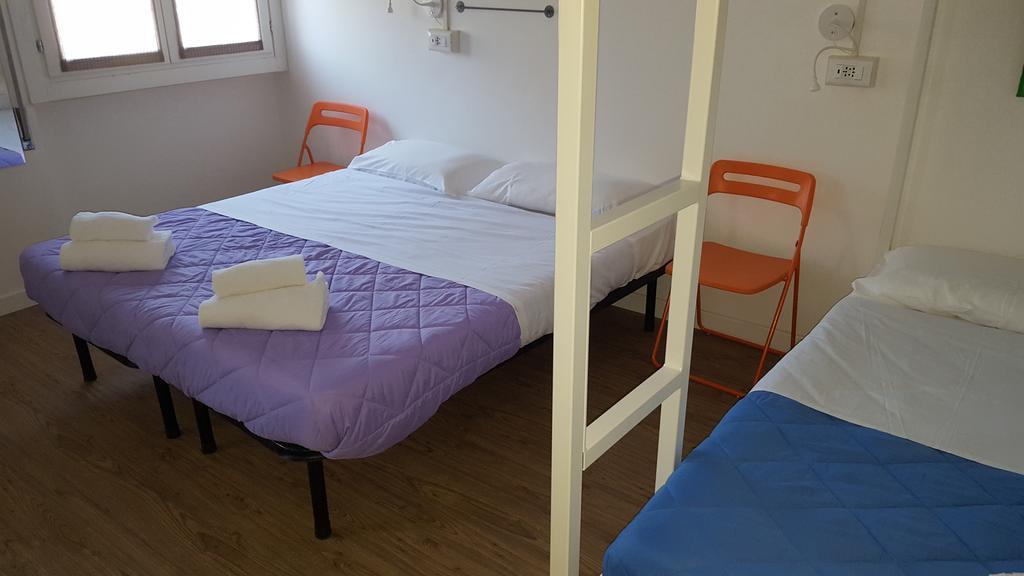 סאלו Lake Garda Hostel מראה חיצוני תמונה