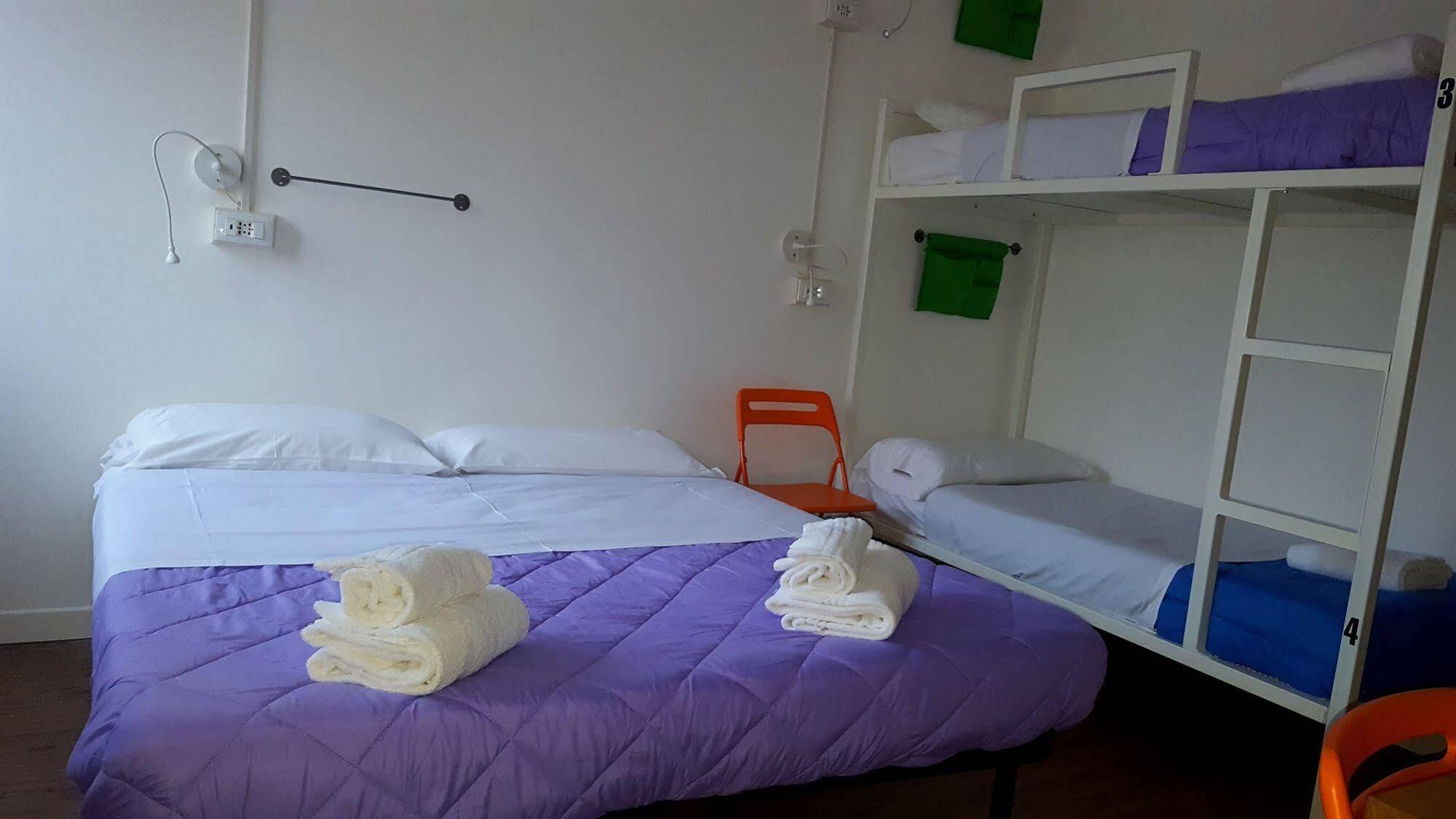 סאלו Lake Garda Hostel מראה חיצוני תמונה