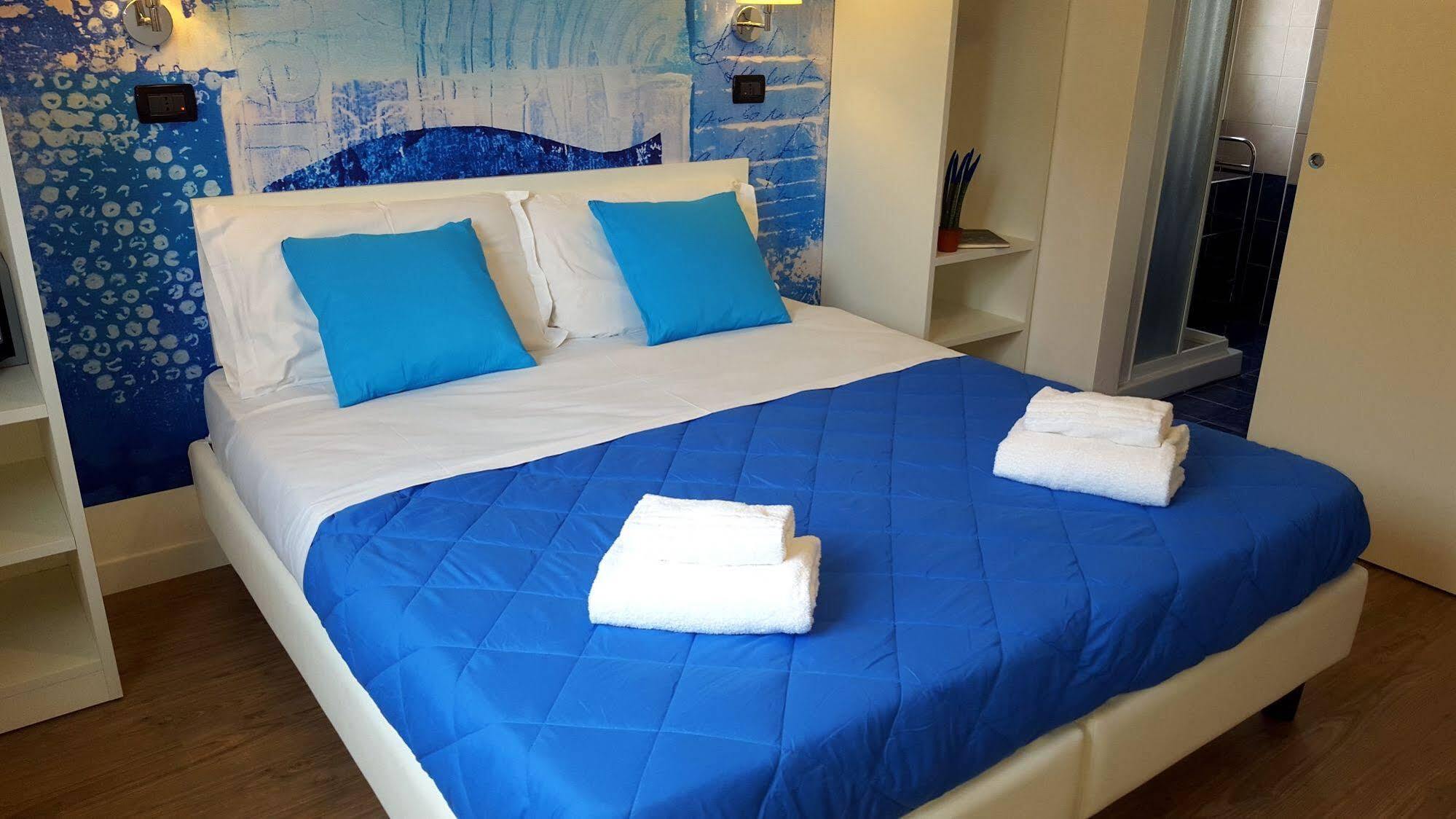 סאלו Lake Garda Hostel מראה חיצוני תמונה