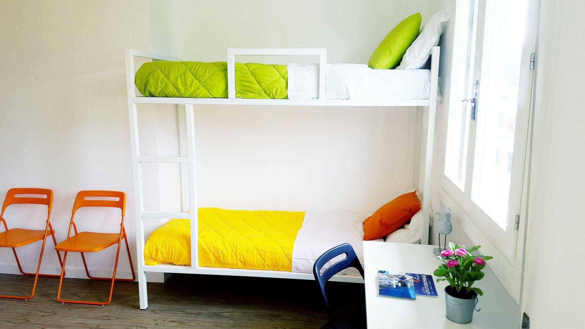 סאלו Lake Garda Hostel מראה חיצוני תמונה